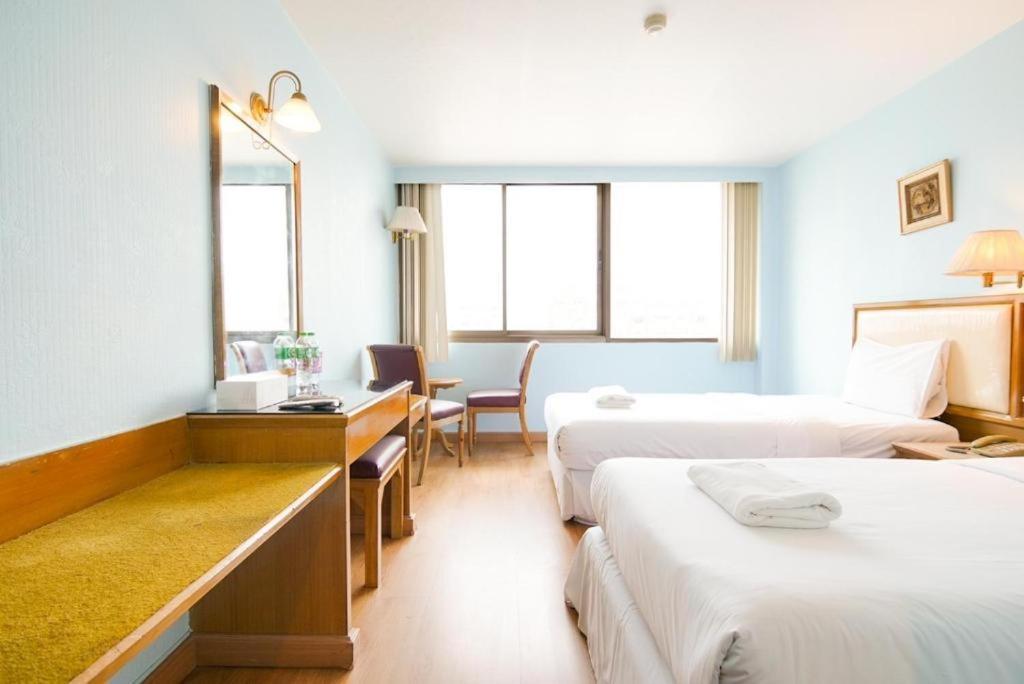 Wish Inn Chidlom V วิช อินน์ ชิดลม 2 Бангкок Экстерьер фото